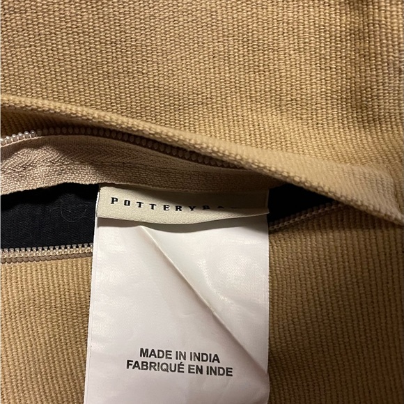 New Pottery Barn Alvarado Dhurrie Stripe Kilim Pillow Cover, 18” Gray/Red - Picture 7 of 8